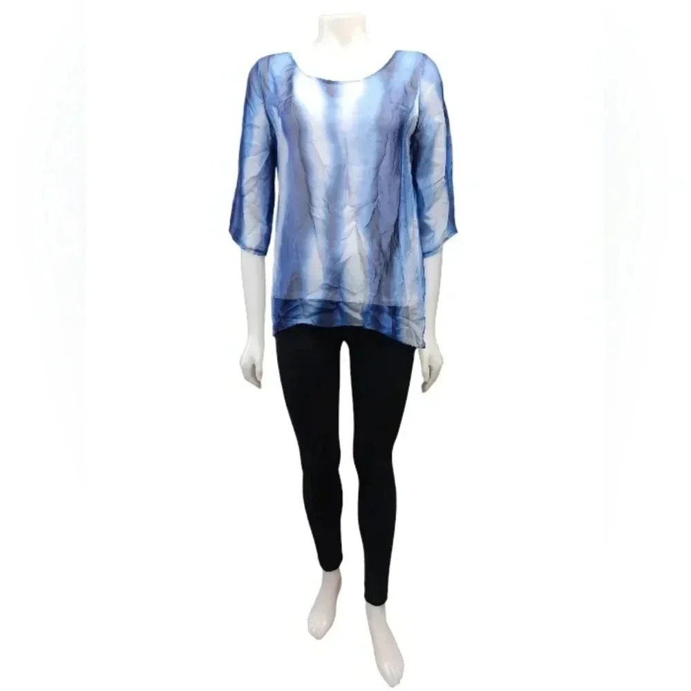 Giusy NWT Silk Blend Sheer Lined Shaded Blue Top Size Small